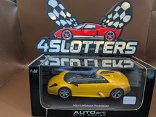 Autoart Lamborghini Murcielago Roadster Yellow Supercars AA-13142 1:32