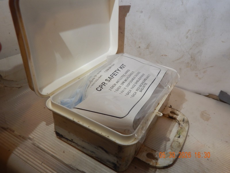 Panhandle Fire Extiguisher CPR Safety Kit (X 2) in handy first aid box 