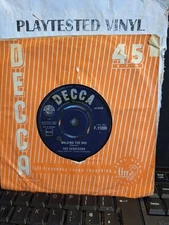 THE DENNISONS WALKING THE DOG VG DECCA UK  VG 7" 45 VINYL SINGLE RECORD