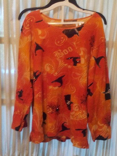 Halloween Motto orange Shirt Größe Large Fledermäuse Katzen Hüte Spinnen Boo Glitzer - Bild 1 von 12
