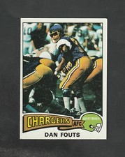 1975 Topps DAN FOUTS RC #367 ~ Chargers HOF ~ Nice NM Rookie
