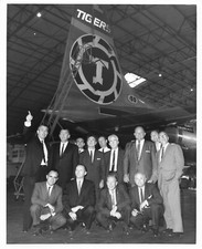 Flying Tiger Cargo Airline 1961 Press Photo Canadair CL-44 Employees *P175b