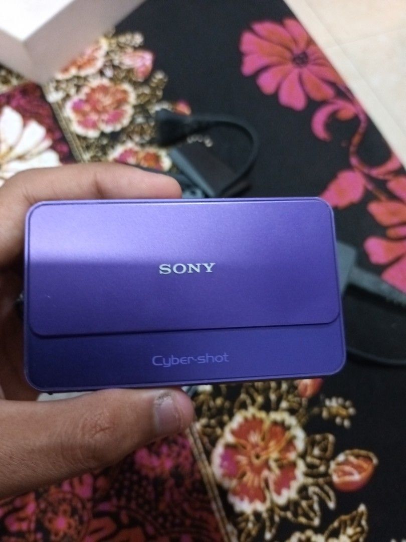 SONY DSC-T99 Cyber Shot Digital Camera 4x Optical Zoom English
