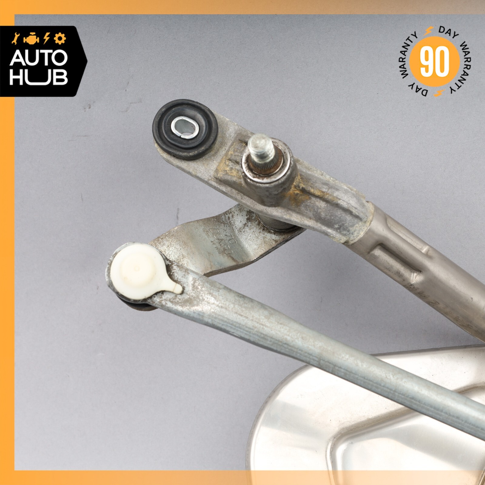 08-19 Maserati GranTurismo M145 Front Windshield Wiper Linkage Arm OEM