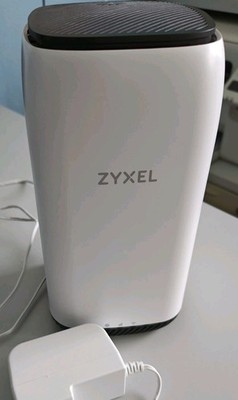 Zyxel NR5101 5G Router   WiFi 6 WLAN   Gigabit LAN   Ohne Simlock   Top Zustand