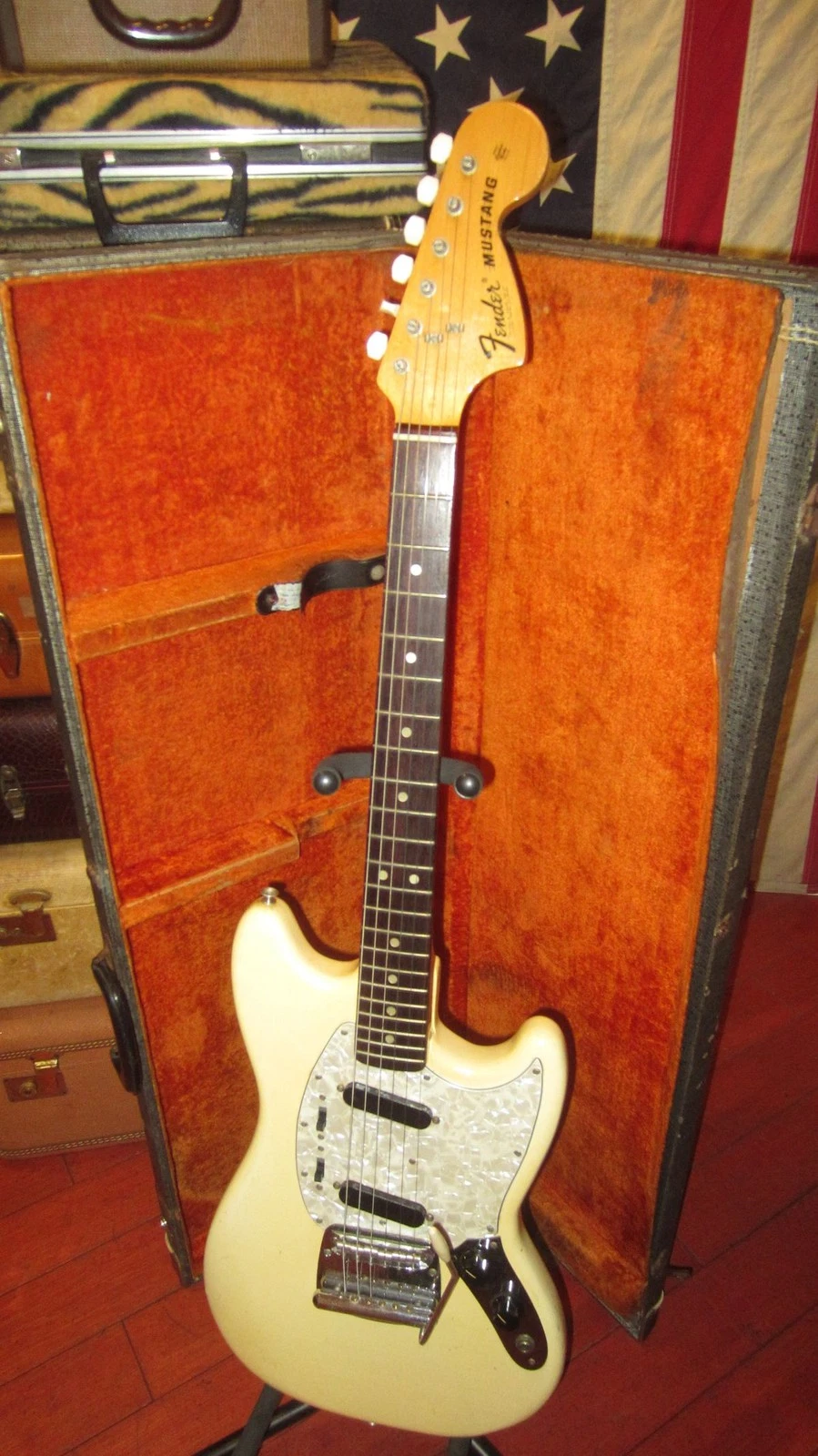 Picture 2 of 10