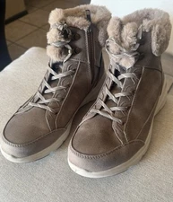 Size 7.5 Women: Sketchers On The Go Glacial Ultra Cozyly DK Taupe (144178)