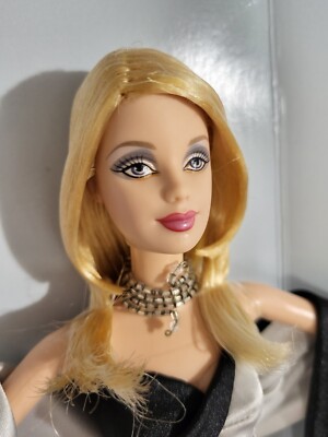 Barbie Girl Doll Exclusive Club Collector Noir et Blanc NRFB Barbie Girl Doll Exclusive Club Collector Noir et Blanc NRFB