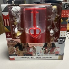 FAO Schwarz Street Chic Fashionistas Wash-And-Color Design Dolls 23pc