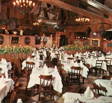 Janssen's Restaurant Lexington & 44th St, NY 1950s United Color VTG Postcard UNP