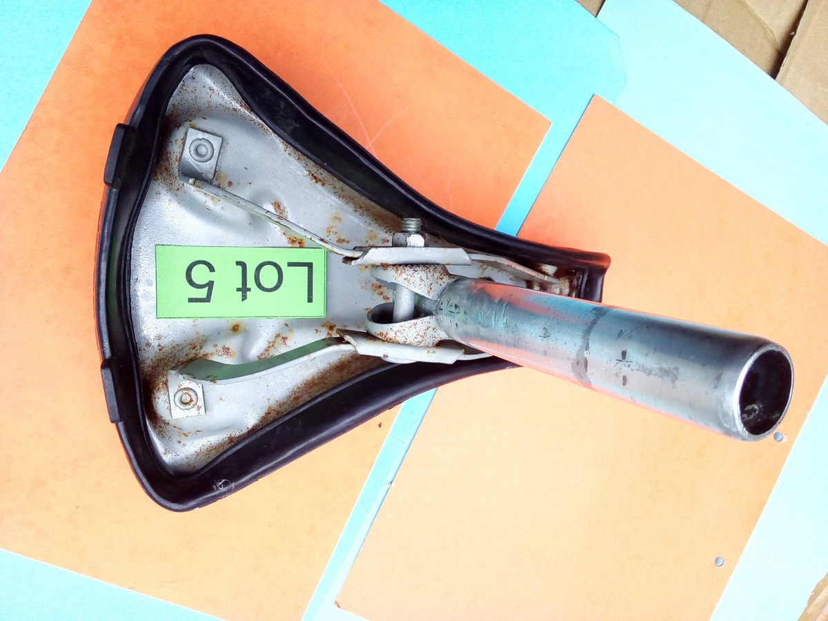 Selle Vélo Vintage ROYAL Made In ITALIA – Noire, Pour Course Ou Randonneuse
