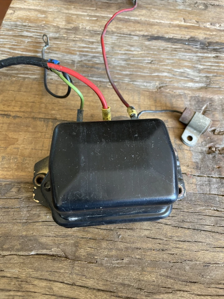 Regulador de voltaje 12v de 1962 Cadillac serie 62 DeVille Caddy GM Foto 2 de 2