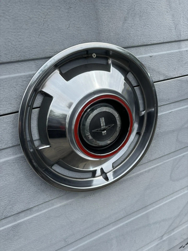 Chevrolet Corvair Monza 1965 13"" juego 4 muy bonito original. Gm raro P/N A3861087 Foto 4 de 4