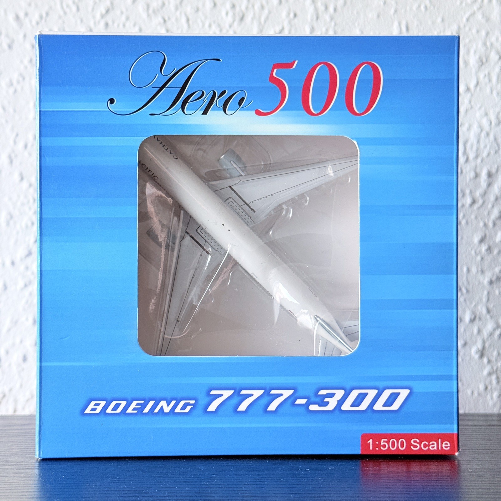 Aero500 (wie Herpa Wings) Cathay Pacific Boeing 777-300 B-KPM 1:500