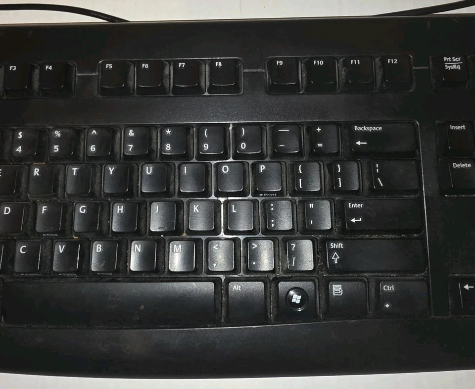 Logitech ZT Black Wired PS/2 Keyboard Y-SAF76 820-000935 BT725D62825 for PC - Image 3 of 4