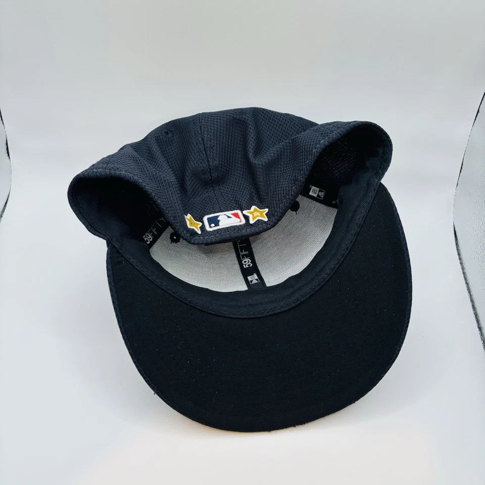 Boston Red Sox Hat Cap Fitted Mens 7 1/4 Red MLB Baseball 59FIFTY New Era - Image 4 of 4