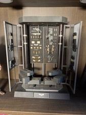 Hot Toys MMS750 The Dark Knight 1/6 Batman Armory with Bruce Wayne 2.0 - Image 3