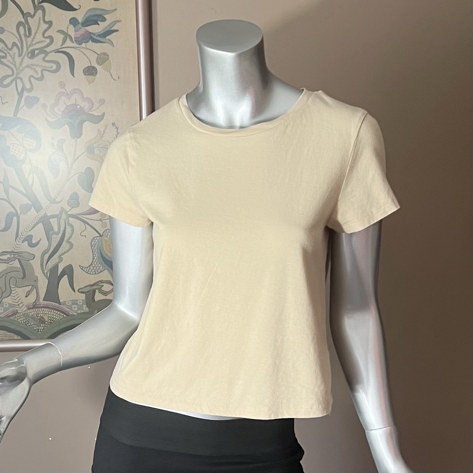 Universal Thread SMALL Short Sleeve Crew Neck T-S… - image 3