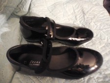 NWOT Danskin Tap Shoes Mary Janes in Black - Size 13