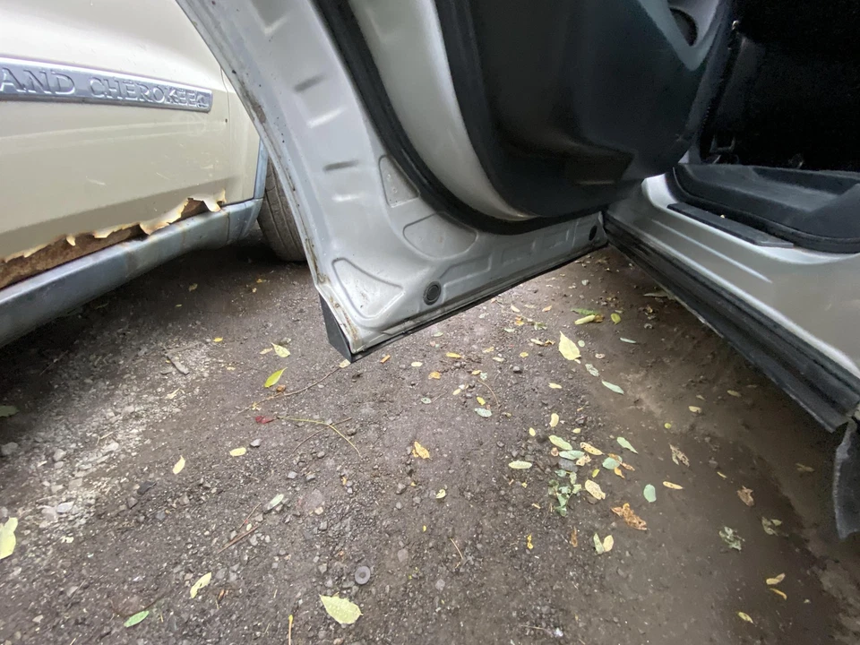 Used Rear Left Door Assembly Rear Side fits: 2016 Nissan Pathfinder electric w/o Foto 3 de 4