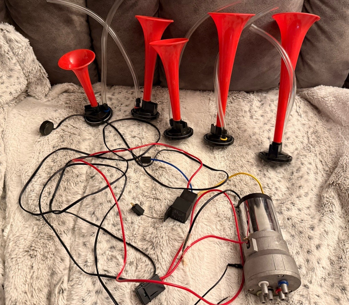 Dukes of Hazzard Dixie Air Horn with Button DIXIELAND Musical Horn Kit Used Once