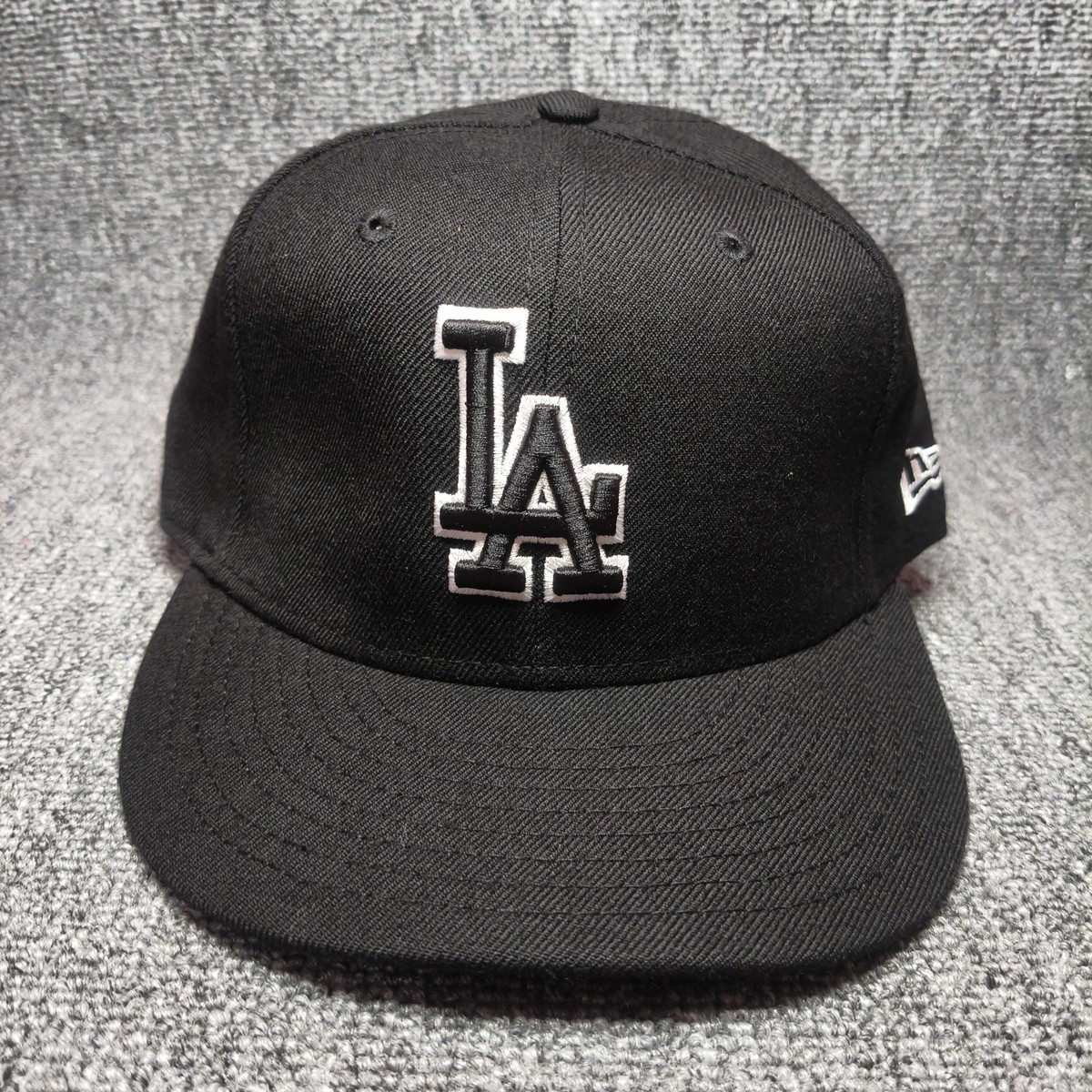 New Era Los Angeles Dodgers Black Flat Brim Snapback Hat
