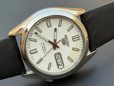Seiko 5 SNX MODELL 37mm Gehäusegröße weißes Zifferblatt Tag-Datum Japan S-97