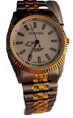 Futura Men's Silver & Gold Toned Watch DEL-102 377 / New Battery Works