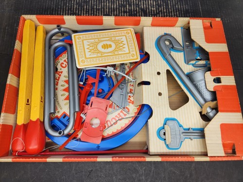 Mattel Flea Circus Game #5419 circa 1965 - Picture 2 of 19