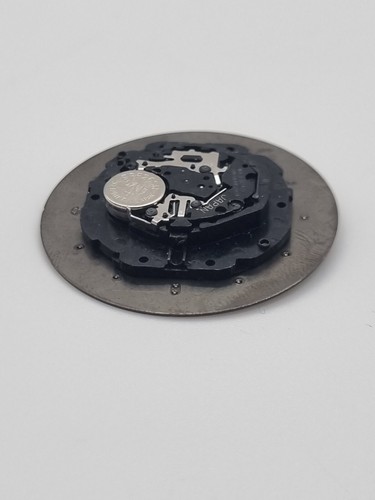 Movimiento y cara de reloj con esfera de fecha Lorus marrón para piezas/reparaciones 32,49 mm - Imagen 8 de 9