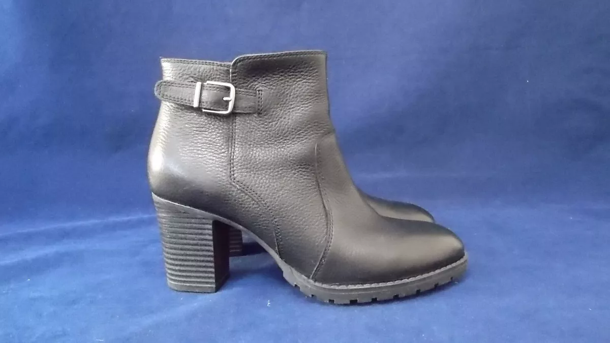 Clarks comfort deals booties