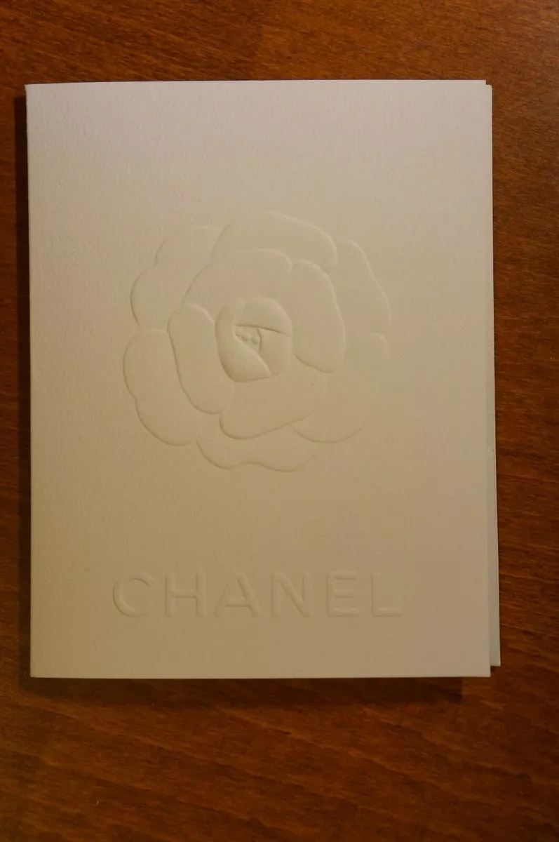 PREOWNED Chanel Graffiti Wallet on a Chain –