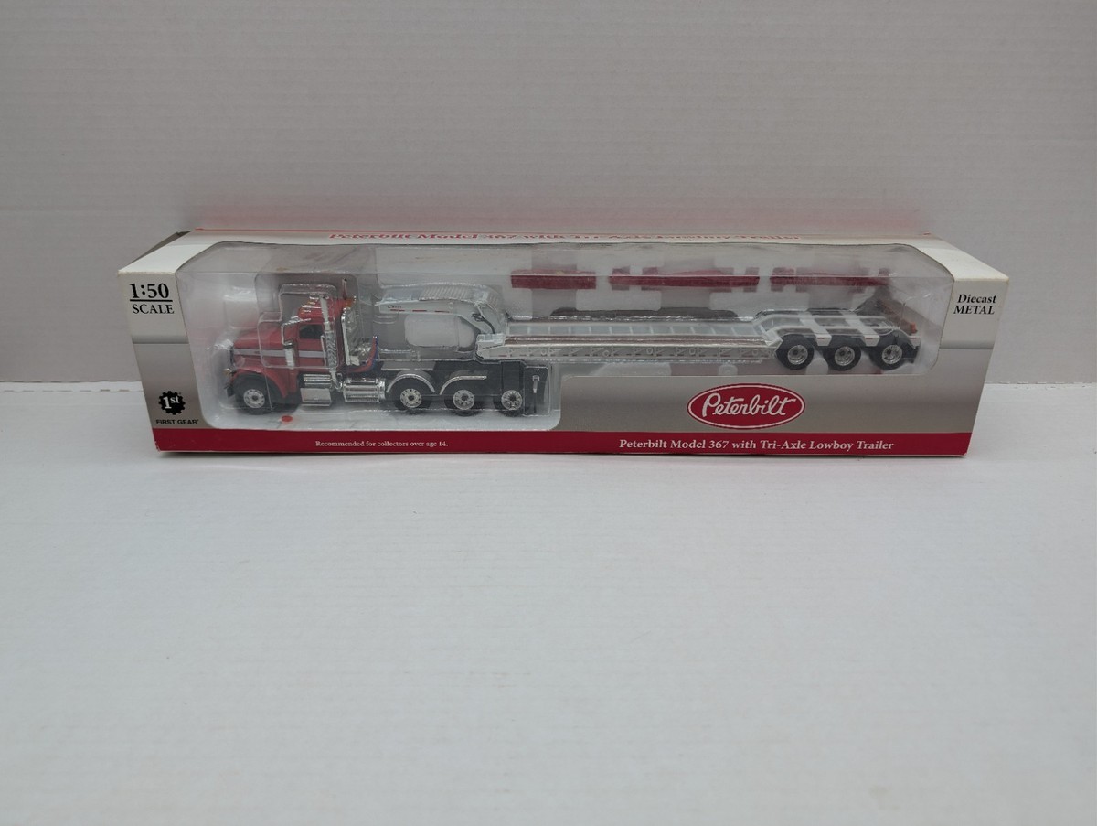 First Gear 1:50 Peterbilt 367 Day Cab & Tri-Axle Lowboy Trailer