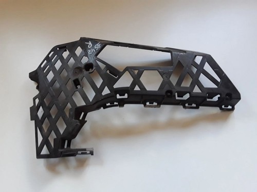 Volkswagen Passat B8 2016 Stoßstange hinten rechts Halterung 3G0807178 MKY14870