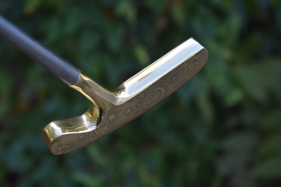 Putter Acushnet Bullseye - Lame En Laiton, Manche Acier, Décalé (offset) - 35 Pouces