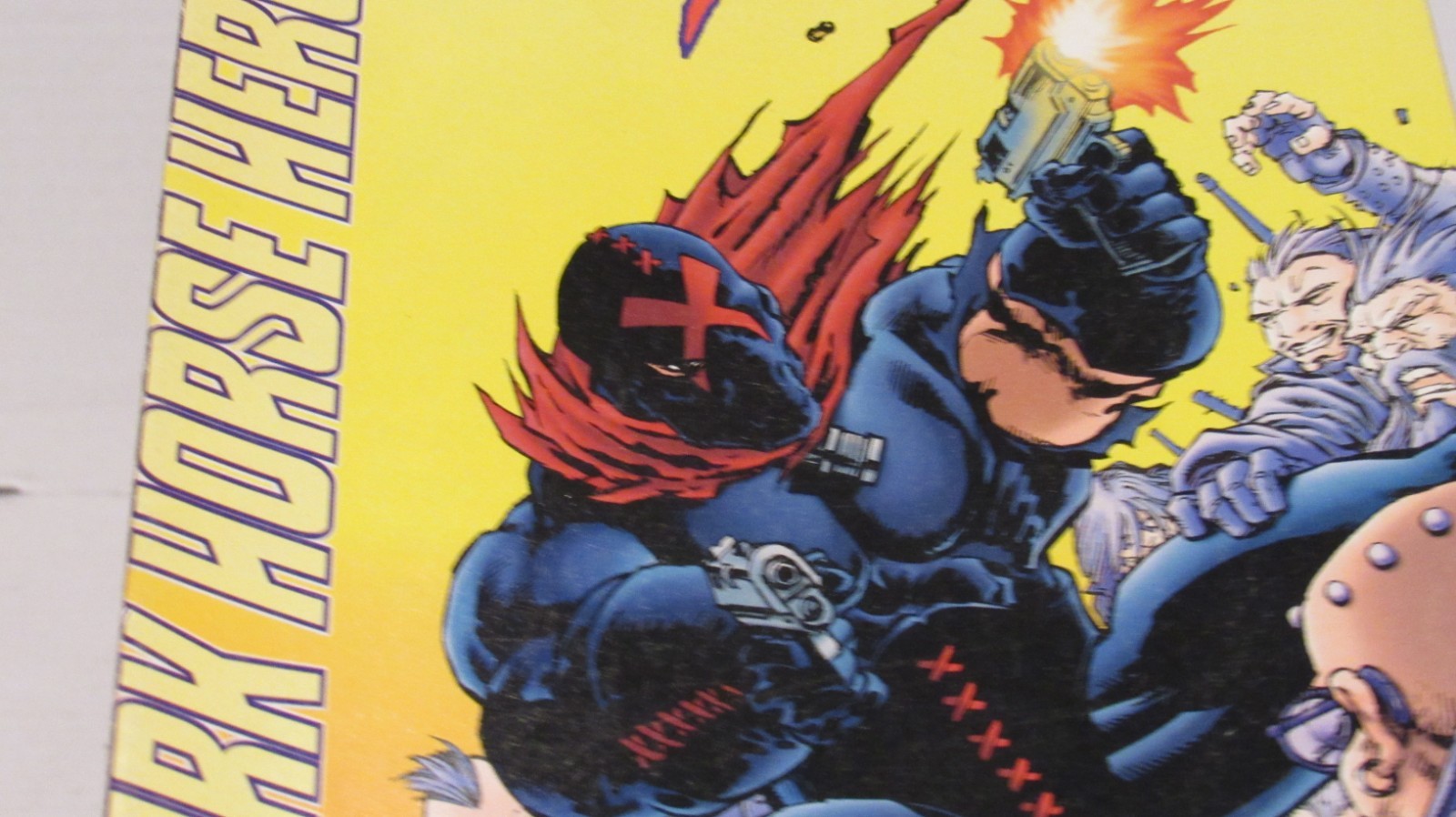 Dark Horse Comic Dark Horse Heros 1996 Light Wear See Photos