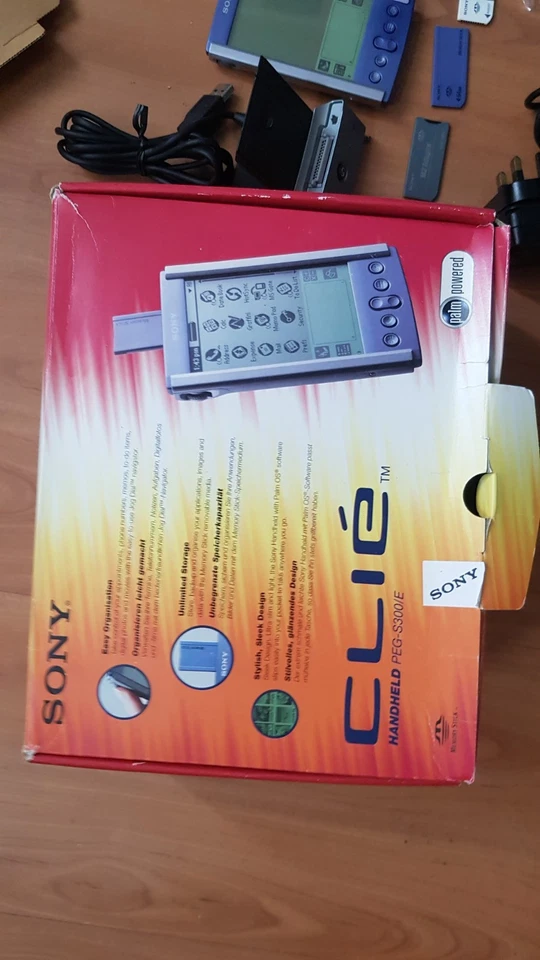 Sony Clie S300/E Palm Handheld PDA Boxed With Accessories - Image 2 of 4