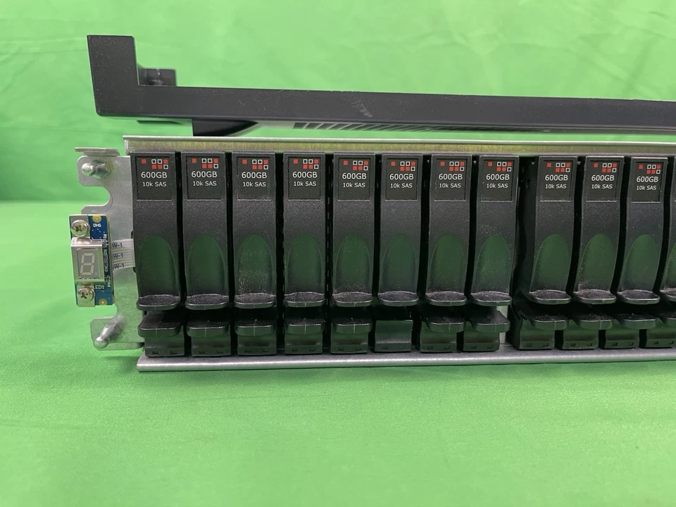 DOT HILL 24 Bay 2.5 SAS Array Chassis AssuredSan DBB + Controller 12gb/s DISKLES - Image 3 of 4