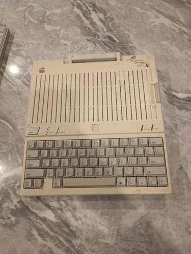 Apple IIC A2S4000 Computer + Apple Accessories