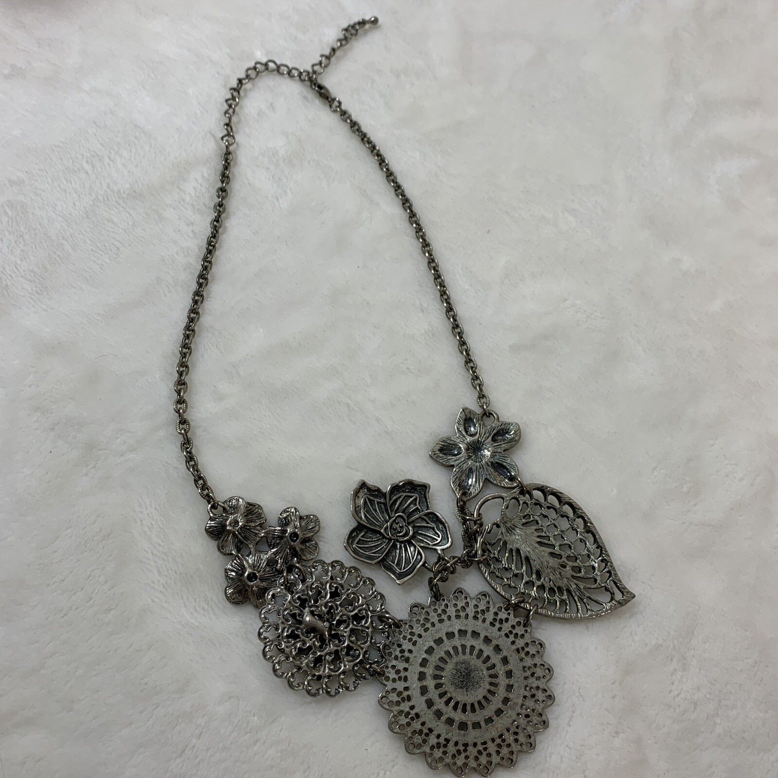 Botanical Premier Designs Statement Necklace Silv… - image 9