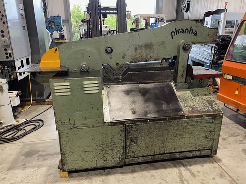 PIRANHA P-90 90 Ton Hydraulic Ironworker 1994’ USA 7118 - Picture 8 of 16