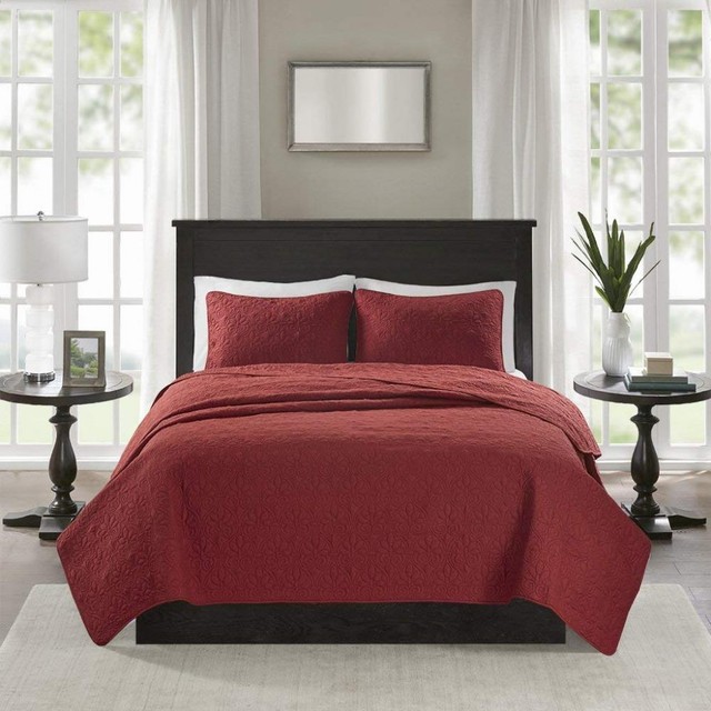 Madison Park Quebec Full/Queen Size Quilt Bedding Set Red, Damask 3