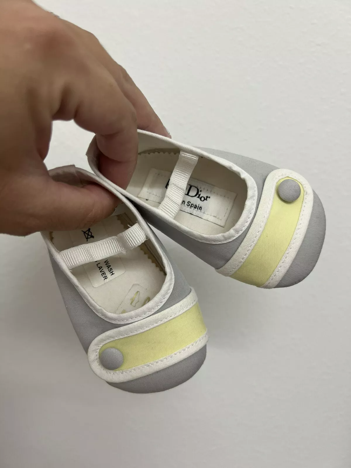 Chaussures de lit bébé Dior taille 18 US 3