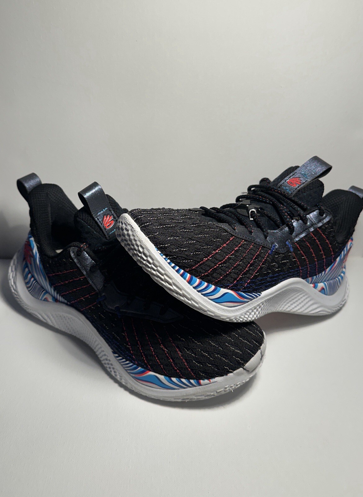 Size 10.5 - Under Armour Curry Flow 10 More Magic