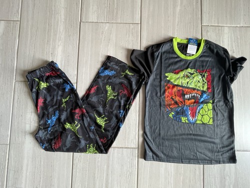 HUGE 36 PCS BOY MIXED CLOTHES LOT UA, NIKE, ADIDAS Size 10-12 “Read Description” - Picture 6 of 21