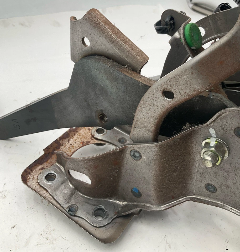 2007-2008 TOYOTA CAMRY Brake Pedal with Sensor OEM - Image 3 of 4