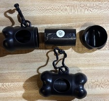 Distributeur de sacs à caca en forme d'os pour animaux de compagnie avec crochet plus un rouleau de sacs - Lot de 5