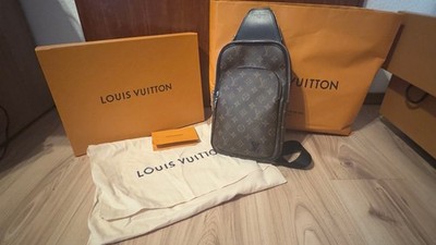 Louis Vuitton Avenue Sling Bag Monogram Eclipse   Top Zustand!