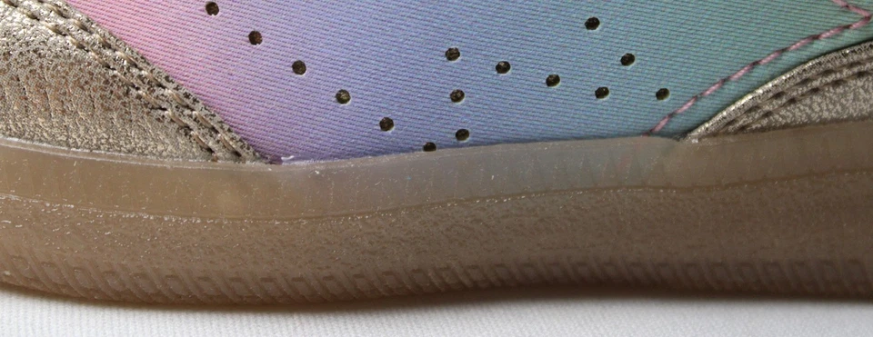 Tênis Steve Madden infantil feminino lax metálico colorblock AC2 dourado EUA: 7  - Imagem 2 de 4