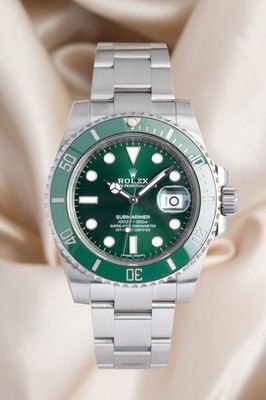 Rolex Submariner Date ''Hulk'' Automatik Herrenuhr 116610LV Original Papiere + B